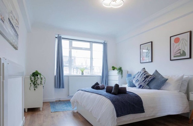Beautiful 2-bed Highbury Home