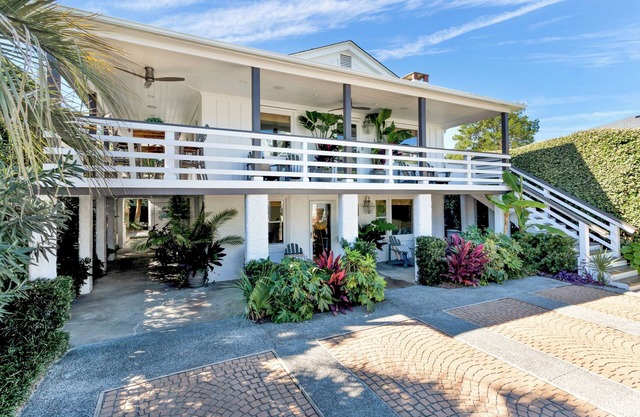 Rénové à l'étage supérieur Cottage Cottage Beachside de l'océan!