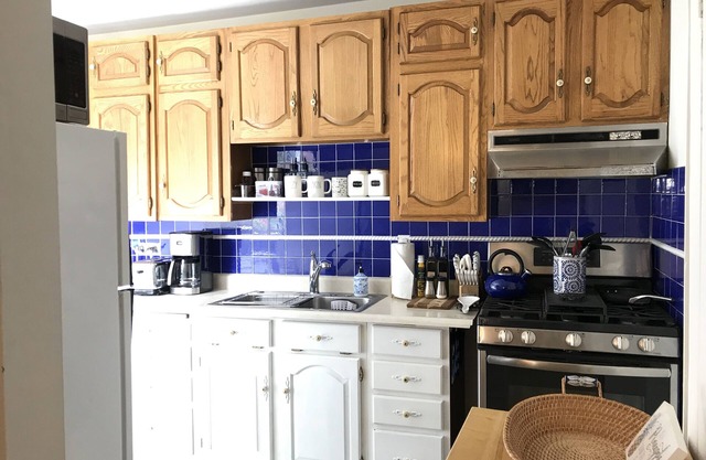 Modern BOHO Chic Getaway in the Goodland! 2.6 miles to UCSB 10mins to downtown