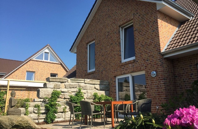 Système d'appartements moderne et lumineux sur la côte de la mer du Nord