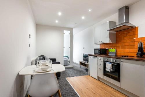Modern Budget 1 Bed Flat in Halifax Centre