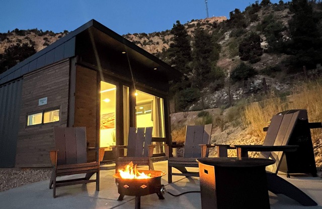 Modern Cabin Near Zion National Park