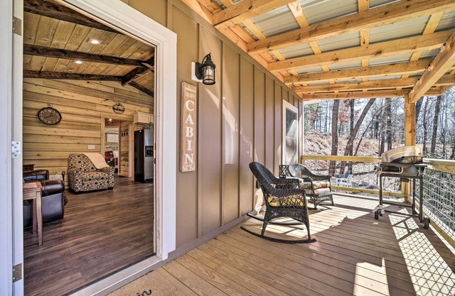 Modern Cabin w/ Fire Pit < 3 Mi to Trails!
