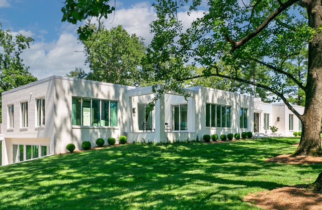 Modern Car Collector Dream Home in Exclusive Louisville Location