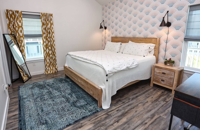Brand-new Modern Chic Cottage steps to the Beach!