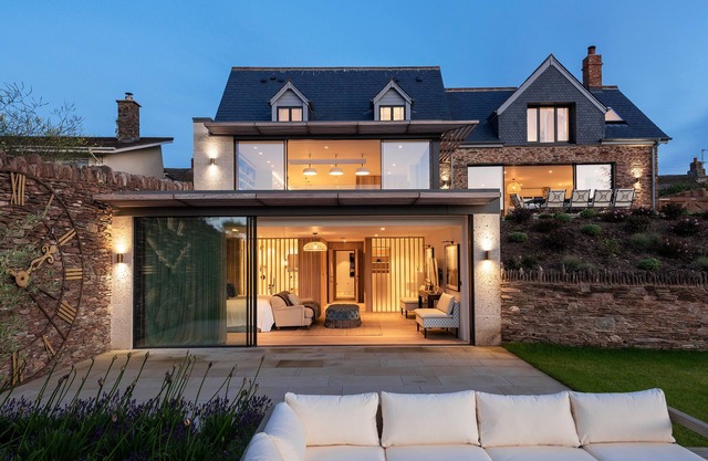 Modern coastal retreat