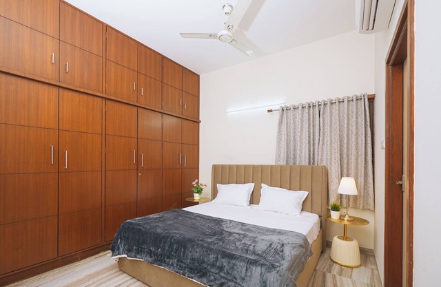Modern Comfort 3-Bed Haven