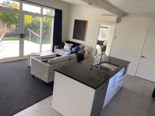 Modern & Comfy 2-Bedroom House