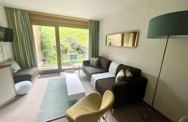 Modern, cosy ski-in ski-out flat