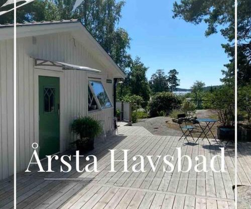 Modern Cottage in Årsta Havsbad Stockholm, Sweden