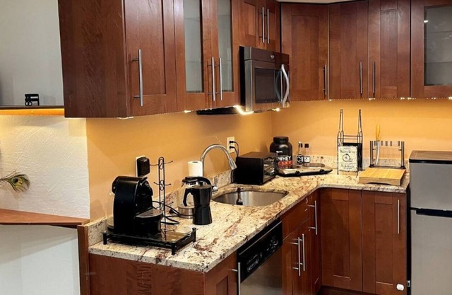 Modern Cozy 1br Apt WiFi EV near Boston Ⓣ BC