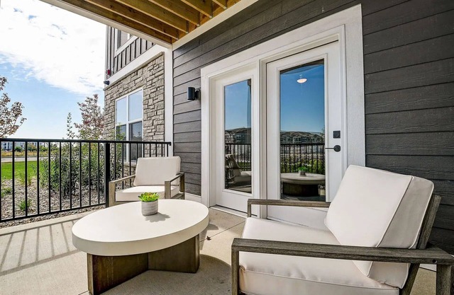 Modern Cozy 3-bdr 2-bth peaceful Living Escape