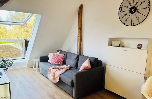 5 min to S-Bahn Frankfurt & Darmstadt: ideal for families/couples/business people