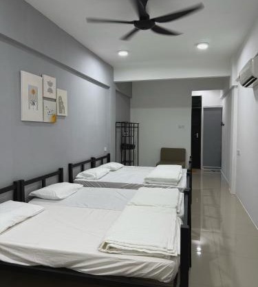Modern & Cozy Home Stay