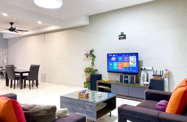 Modern Cozy Sweet House 4 ROOM 10pax@ALMA BM