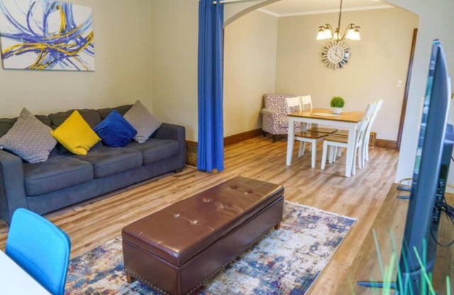 Duplex côte à côte moderne et confortable - Très bien situé