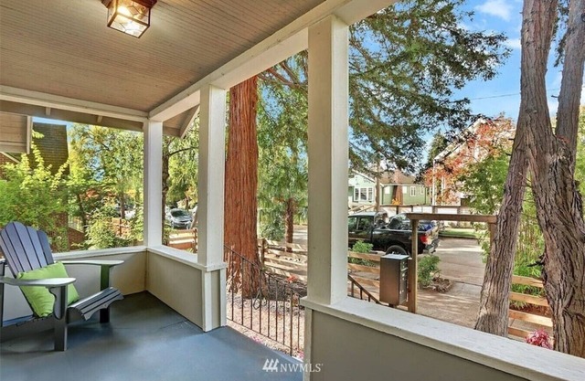 Modern Craftsman Garden Patio