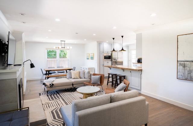 Nouveau! Maison de designer moderne à Palo Alto