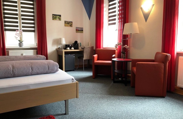 Chambre double moderne dans un endroit calme avec vue sur le golf