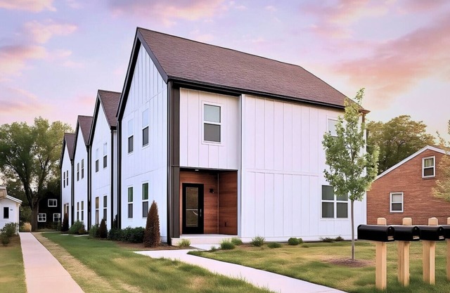 Modern Downtown Home- Great Location