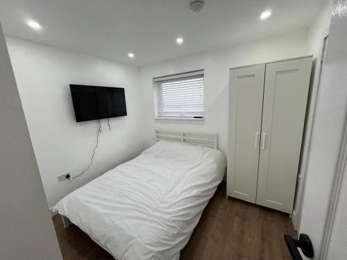Modern en-suite rooms Luton air port