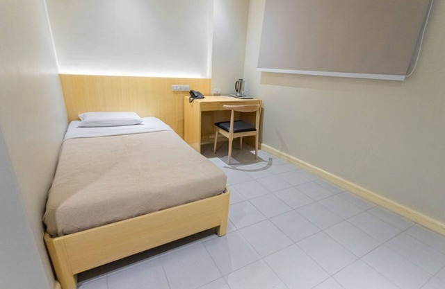 Modern Etsu Hotel Studio near Madonna of Japan