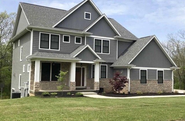Modern farm house escape. Family friendly, spacious, and quiet!