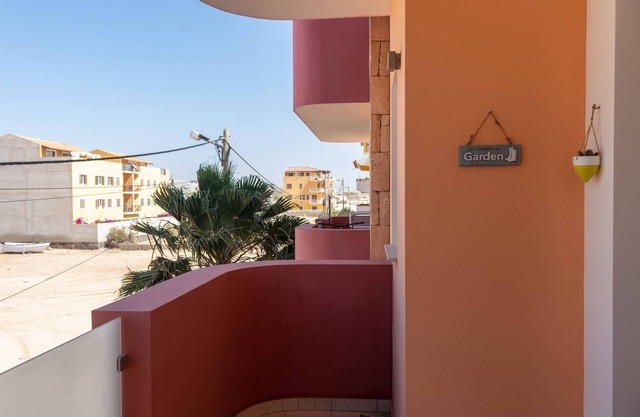 Modern flat 200 meters from the beach