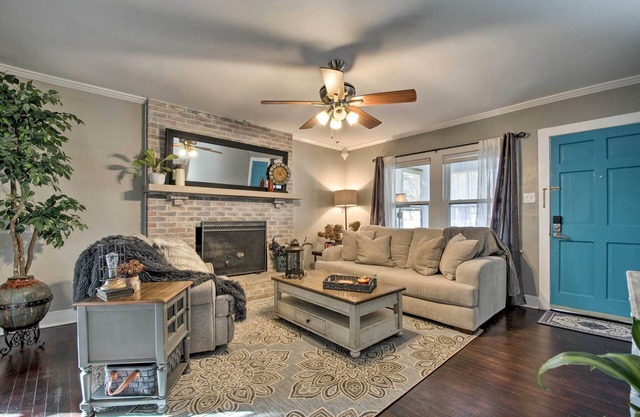 Modern Florence Getaway w/ Patio & Grill!