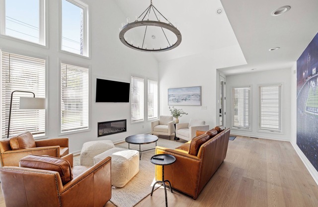 Modern Game Day 6 Bedroom 6 Bath House with Modern Amenities and Large Swim Spa