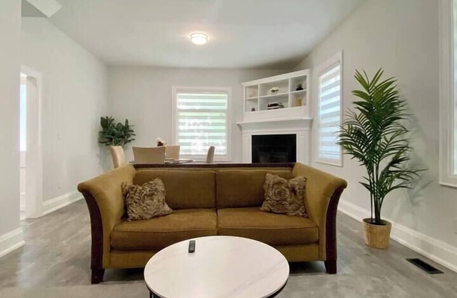 Modern Heritage Home In Maple