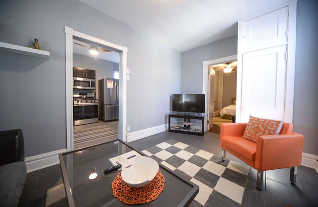 Bel appartement sur The Hill! WiFi gratuit et Roku TV!