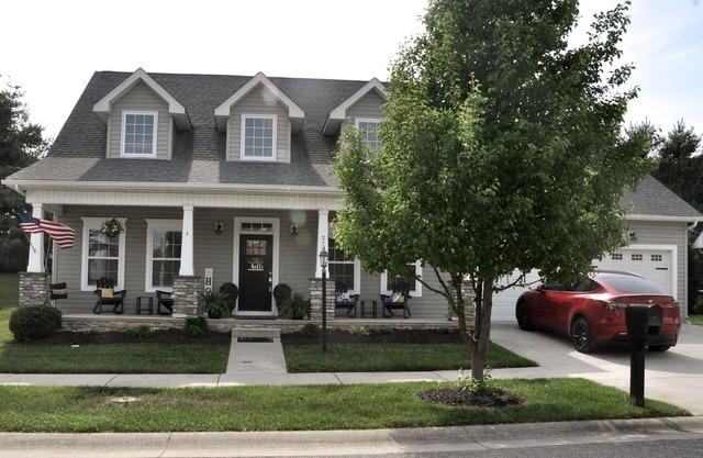 Magnifique Hokie Home ~ 2020 Radford VCOM Grad! Football, mariages, équipes de natation