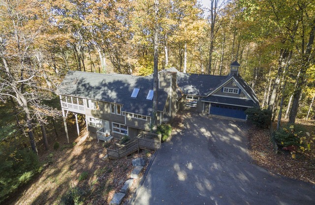 NOUVEAU! Kingcrest Modern Mountain Retreat Family 5 BR
