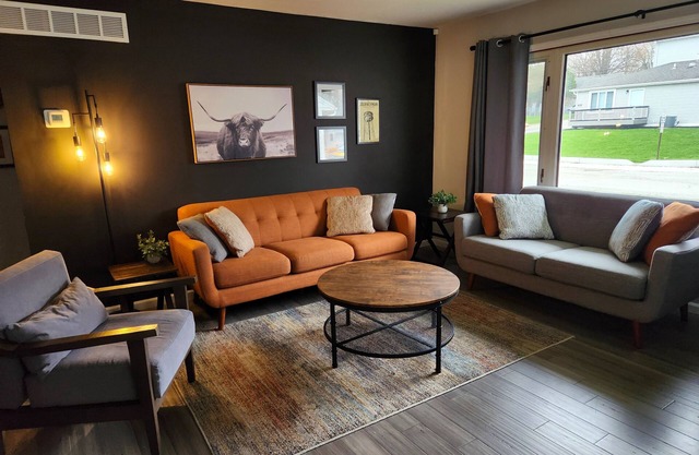 Journey To Valpo | Home Near Downtown!