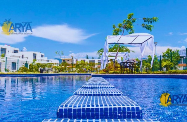 Modern House with Pool in Coto Puerto Vallarta 24/7 security, green areas