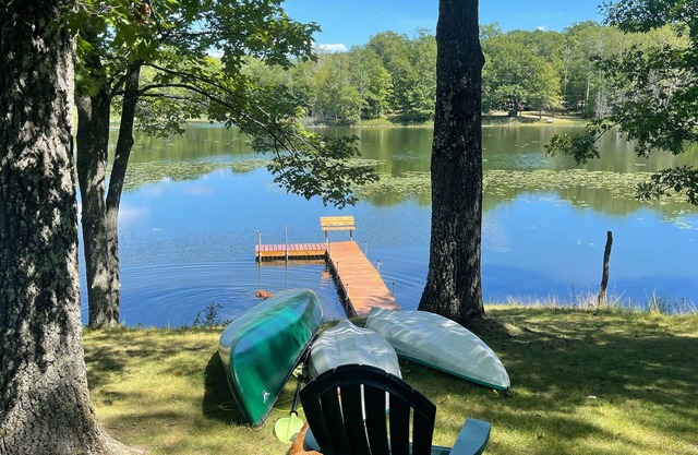 Grande retraite moderne de Northwoods