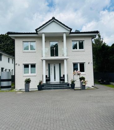 Modern living in Hamburg-Wandsbek SELF CHECK-IN 2x Schlafzimmer 1x Schlafsofa
