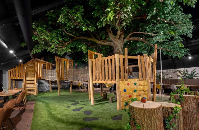 Lodge moderno con lavavajillas, en un parque de vacaciones en un entorno verde
