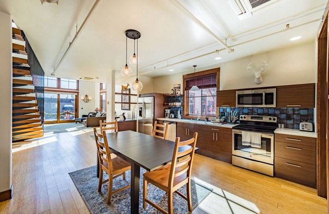 Modern Loft Downtown Whitefish