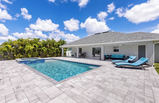 Modern Luxury Retreat with Pool, Tesla Charger & Smart Features - 4BR