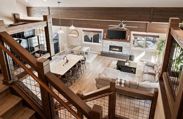 Modern luxury Tahoe family home with hot tub + 2 king suites!