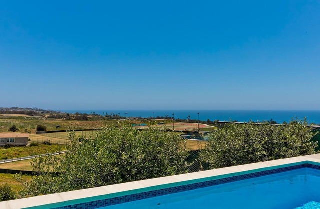 Modern Malibu Home with Amazing Views, Salt Water Pool & Gourmet Kitchen