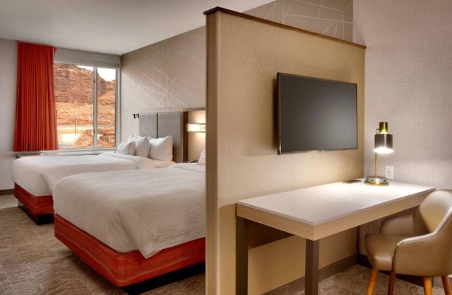 Modern Moab Suites with Pool, Minutes from Arches and Canyonlands National Parks