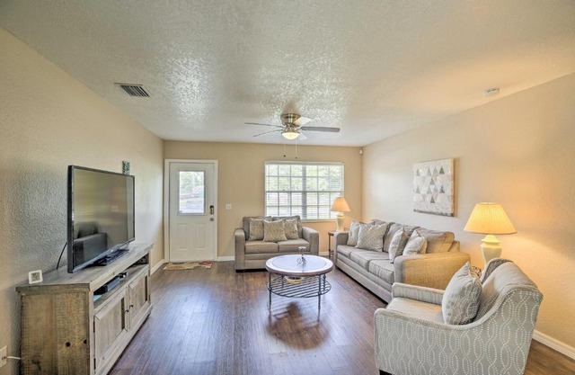 Modern North Port Gem Near Beaches, Golf, and Shops!