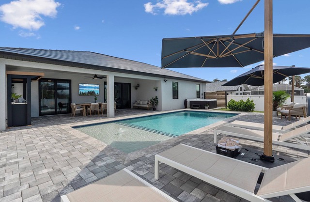 Modern Oasis Estero Bay - a serene retreat for the ultimate vacation experience