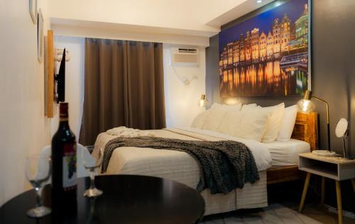 Modern Oasis*Heart of City*Fast Wi-Fi/Netflix WFH