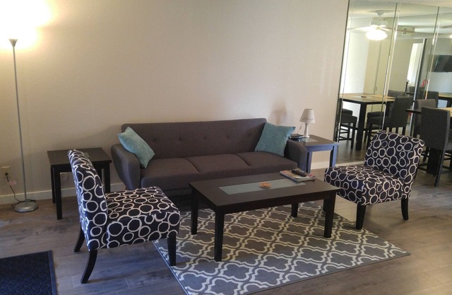 Scottsdale Modern + Central Condo GRANDS PRIX