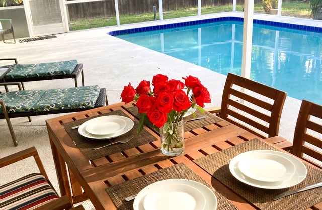 Modern Oasis with Heated Pool near Siesta Key Beach and a Downtown 3BR/@BA