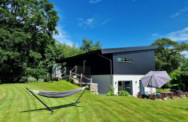 Modern, open plan property outside Exeter and Dartmoor, with stunning views.